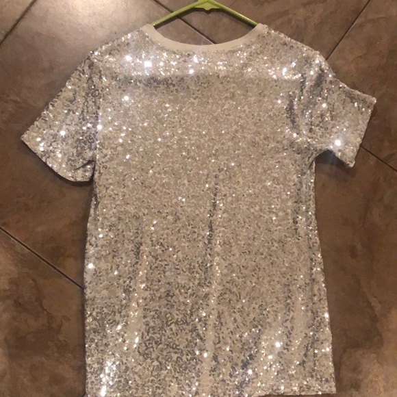 XS DKNY sequin TShirt - Picture 2 of 3